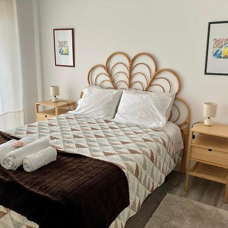Rocha'S Apartment Remodelado! Na Praia Com Terraco ヴィラ・ノヴァ・デ・ガイア エクステリア 写真