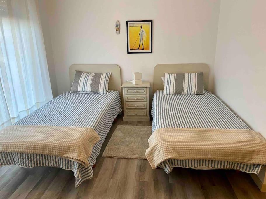 Rocha'S Apartment Remodelado! Na Praia Com Terraco ヴィラ・ノヴァ・デ・ガイア エクステリア 写真